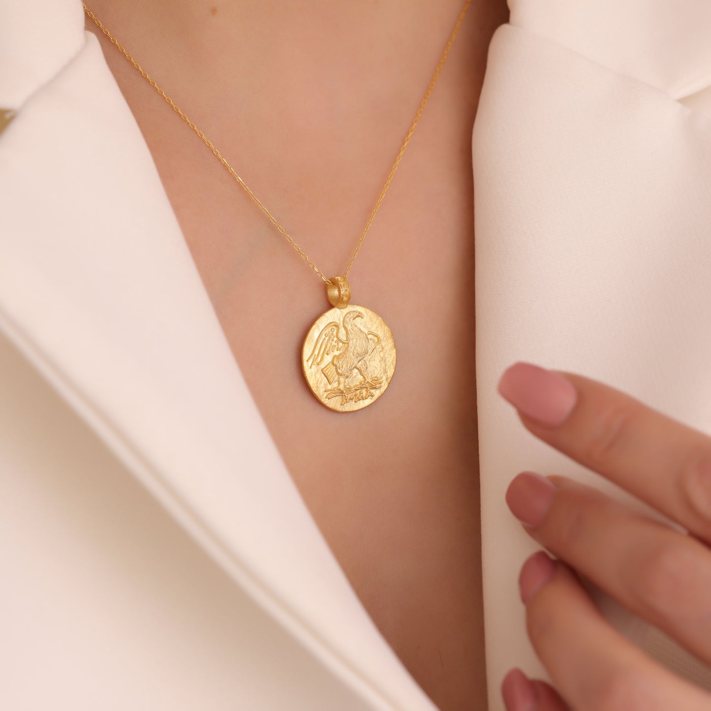 Denario Necklace