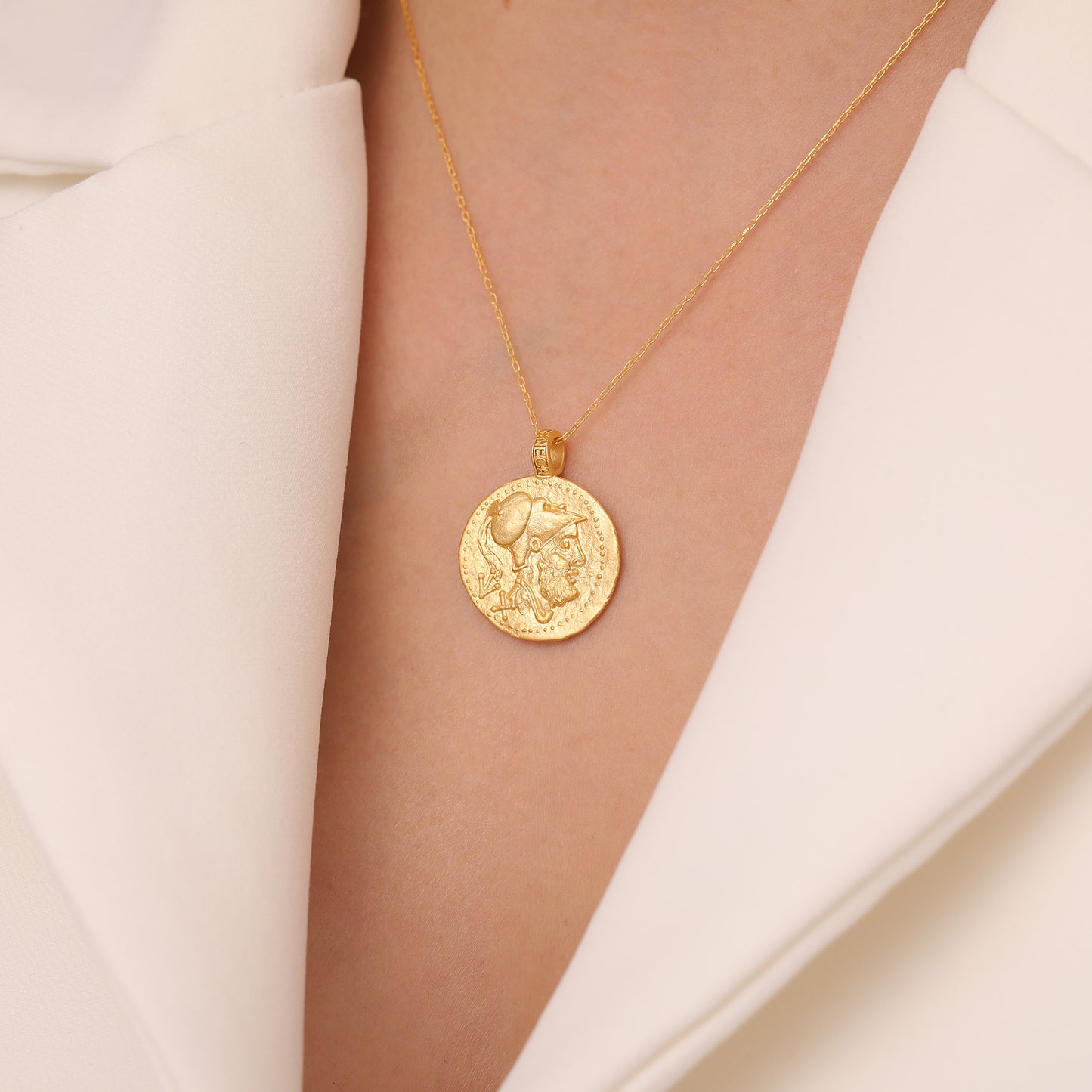 Denario Necklace